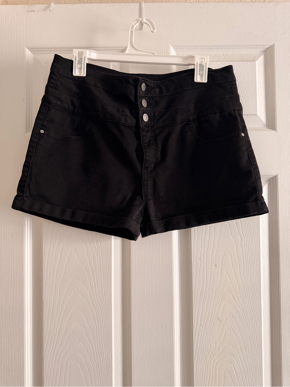 Tinseltown Black High-Waist Button-Front Shorts